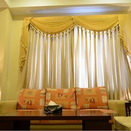 Hotel Multan Continental ภายนอก รูปภาพ