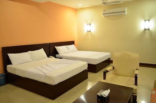 Hotel Multan Continental ภายนอก รูปภาพ